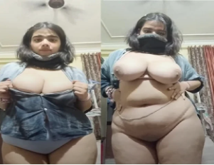 Bubbly Indian girl with huge breasts showing viral clip