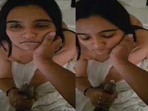 Slut desi girl sucking dick of client with condom