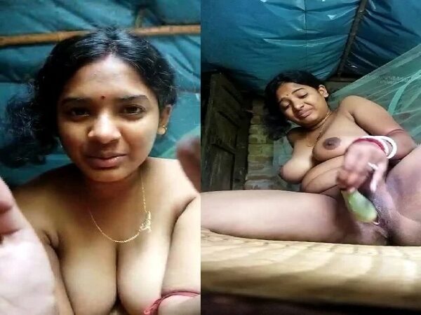 Unsatisfied beautiful bhabhi using brinjal in cunt